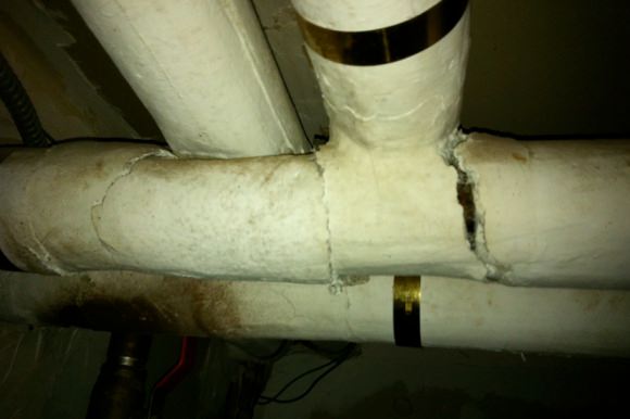asbestos lagging on pipe